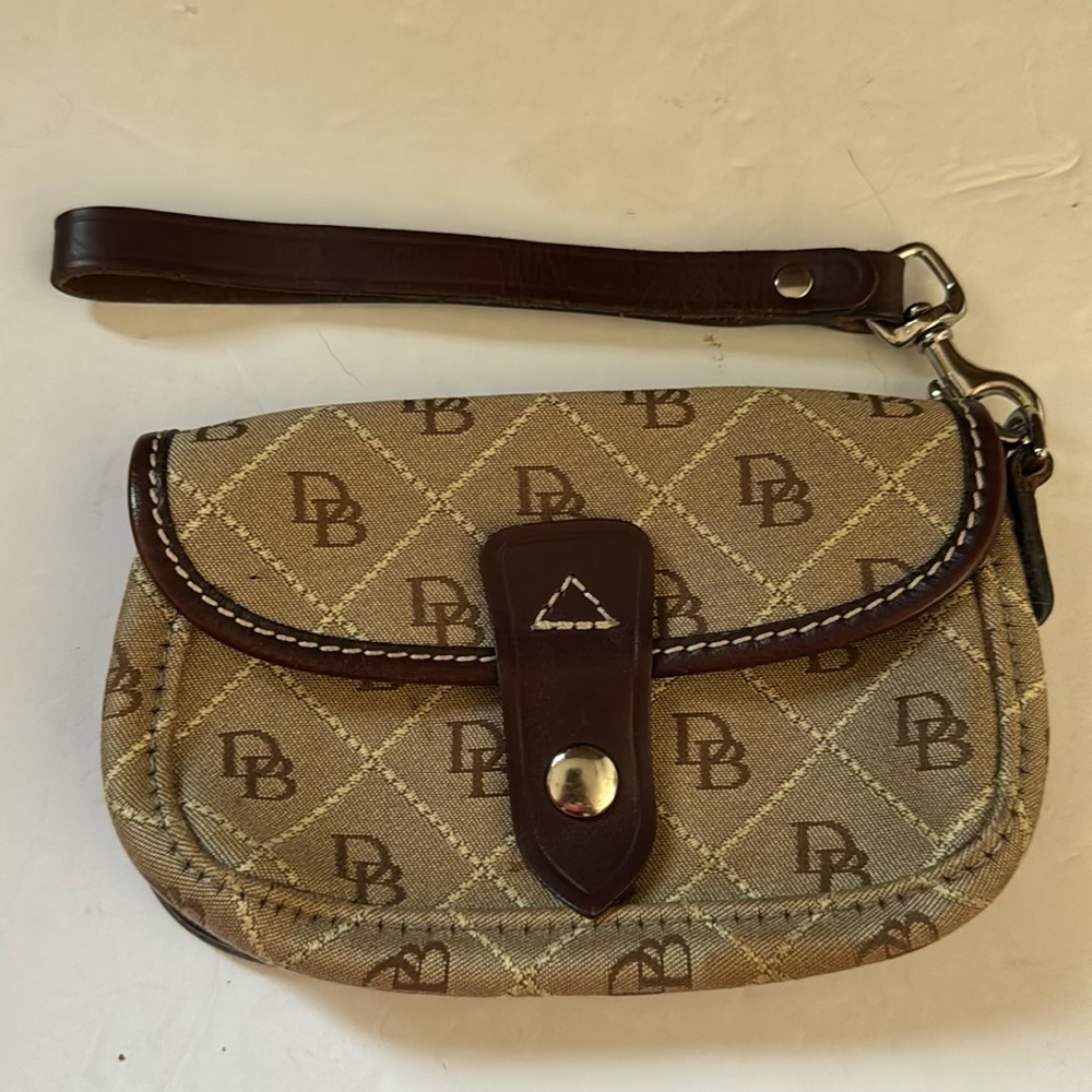 Dooney & Bourke wrislet